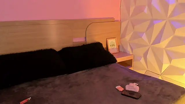 KittyVelve online show from July 11, 2026, 12:11 am