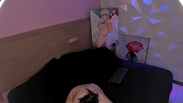 KittyVelve online show from June 18, 2026, 6:01 am
