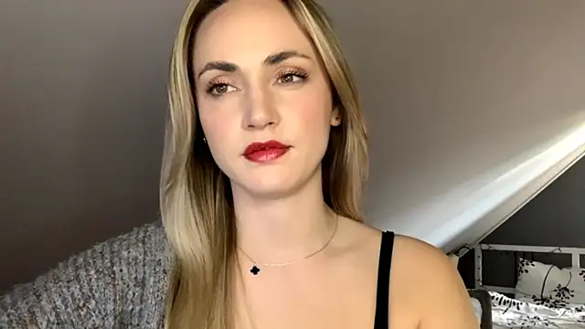 ScarlettSensitive online show from May 6, 2026, 9:35 am