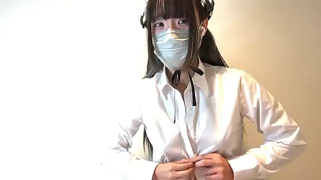 cannonchan jp online show from April 15, 2026, 2:43 pm