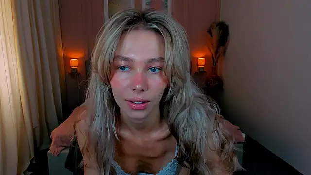 LuluAlis online show from May 29, 2026, 1:28 pm