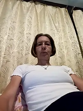 Snapshot of Tania9876 chatting on July 14, 2026, 6:47 pm Tania9876 online show from July 14, 2026, 6:47 pm
