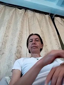 Snapshot of Tania9876 chatting on June 14, 2026, 6:36 am Tania9876 online show from June 14, 2026, 6:36 am