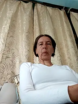 Snapshot of Tania9876 chatting on June 2, 2026, 7:19 am Tania9876 online show from June 2, 2026, 7:19 am