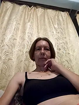 Snapshot of Tania9876 chatting on July 1, 2026, 7:58 pm Tania9876 online show from July 1, 2026, 7:58 pm