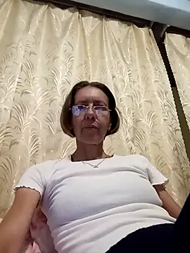 Snapshot of Tania9876 chatting on July 28, 2026, 6:20 pm Tania9876 online show from July 28, 2026, 6:20 pm