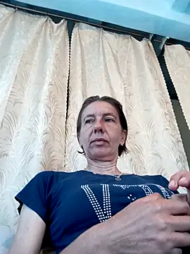 Snapshot of Tania9876 chatting on June 9, 2026, 5:52 am Tania9876 online show from June 9, 2026, 5:52 am