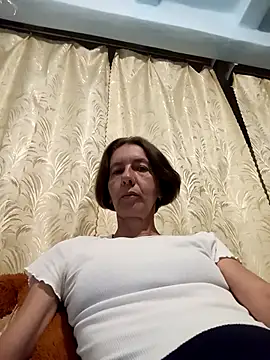Snapshot of Tania9876 chatting on July 10, 2026, 7:25 pm Tania9876 online show from July 10, 2026, 7:25 pm