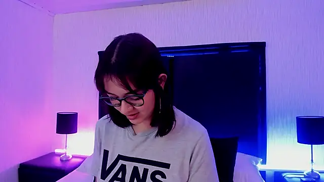 LilithBluum online show from April 12, 2026, 11:57 am