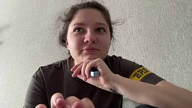 Emmiebutwihu online show from April 29, 2026, 12:04 am