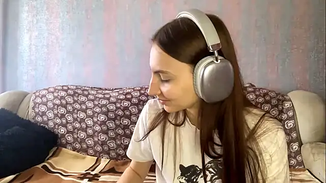 Snapshot of AlisaBloom chatting on March 15, 2026, 10:11 am AlisaBloom online show from March 15, 2026, 10:11 am