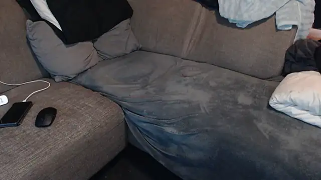 Hottehans88 online show from March 19, 2026, 4:07 pm