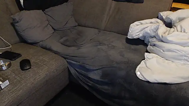 Hottehans88 online show from March 16, 2026, 4:42 am