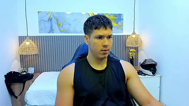 AlessandroFranco online show from July 25, 2026, 12:22 pm