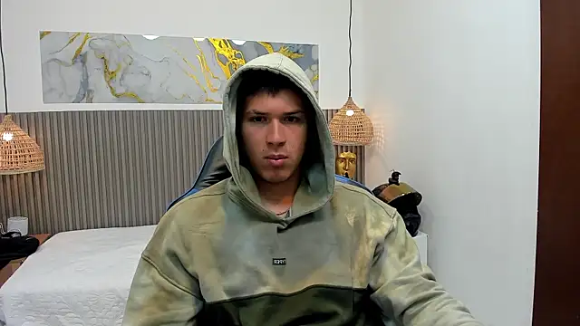 AlessandroFranco online show from July 24, 2026, 12:34 pm
