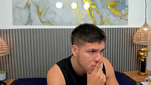 AlessandroFranco online show from July 17, 2026, 12:57 pm