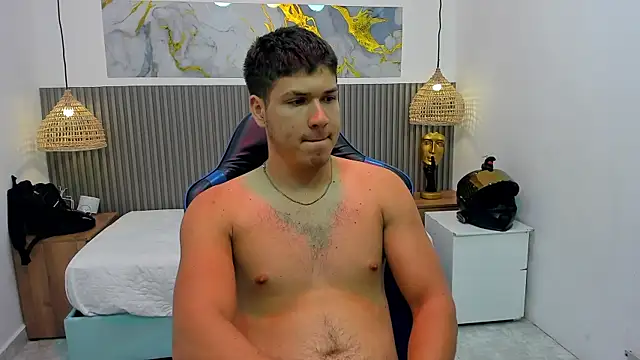 AlessandroFranco online show from July 28, 2026, 3:21 pm