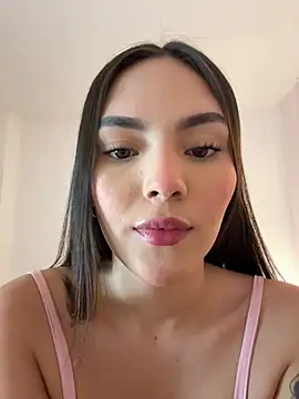 Adalyn Cute online show from May 15, 2026, 11:41 am