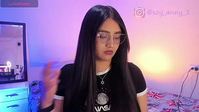 soyanny-777 online show from March 12, 2026, 5:24 am