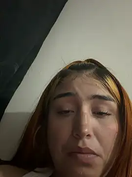Snapshot of asshoney_Abby chatting on July 1, 2026, 1:50 am asshoney Abby online show from July 1, 2026, 1:50 am
