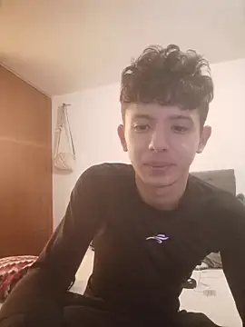 Daniel Roy online show from April 14, 2026, 9:31 pm