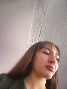 Nahomy Pink online show from March 17, 2026, 6:55 pm