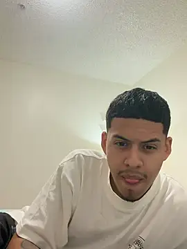 LatinHotxx2 online show from July 29, 2026, 5:39 am