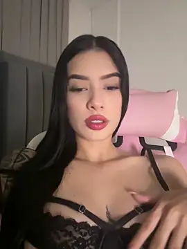 Valen Gia online show from March 14, 2026, 1:11 am