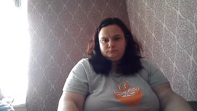 DollyGersonn online show from June 15, 2026, 11:54 am