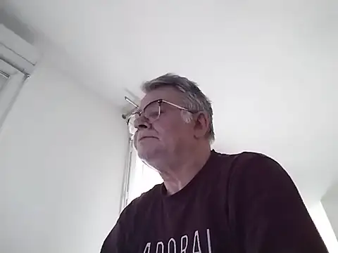 oura online show from May 13, 2026, 6:42 am