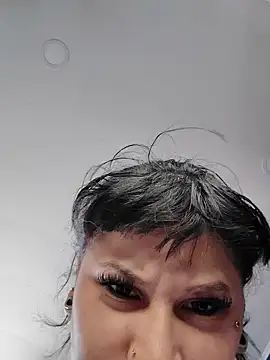 brunne eva online show from May 10, 2026, 8:00 pm