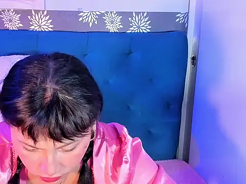 brunne eva online show from May 7, 2026, 6:17 am