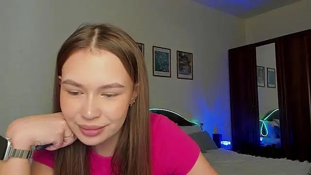 kittiangel00 online show from March 24, 2026, 4:23 am