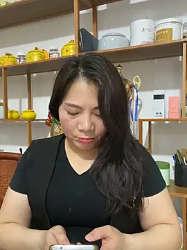 yu19988 online show from April 9, 2026, 7:58 am