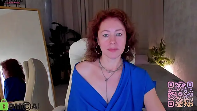 LeticiaRomano online show from June 3, 2026, 4:02 am