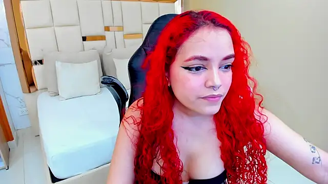Snapshot of luna_veega chatting on July 24, 2026, 4:36 pm luna veega online show from July 24, 2026, 4:36 pm