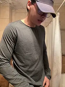 Snapshot of jossmacsi chatting on April 12, 2026, 4:54 pm jossmacsi online show from April 12, 2026, 4:54 pm