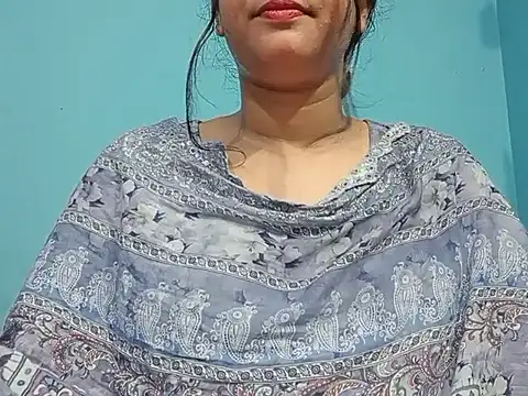 Emma 4433 online show from April 25, 2026, 6:38 pm