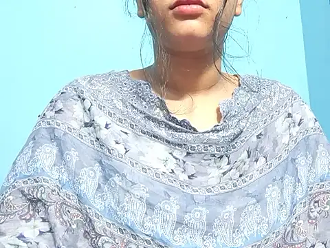 Emma 4433 online show from April 11, 2026, 9:24 am