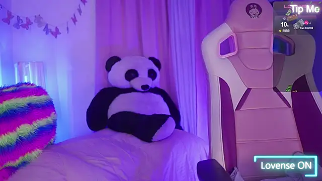 nahomy 2308 online show from April 29, 2026, 11:36 am