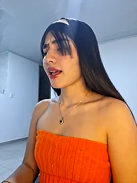 ZoeKatzz online show from March 26, 2026, 11:24 pm