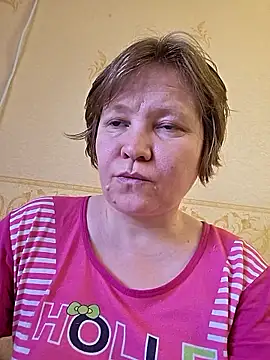  LOLA-LOLA  online show from April 15, 2026, 2:10 pm