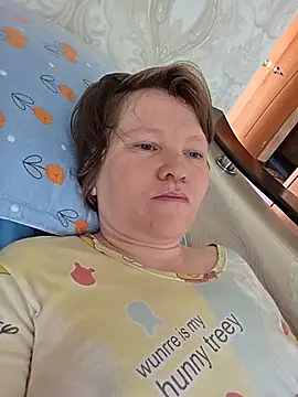  LOLA-LOLA  online show from June 16, 2026, 6:57 am