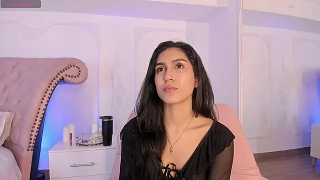 LucianaBlanco  online show from June 20, 2026, 8:36 pm