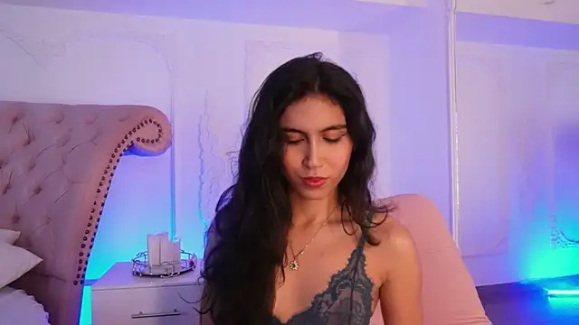LucianaBlanco  online show from July 29, 2026, 8:52 pm