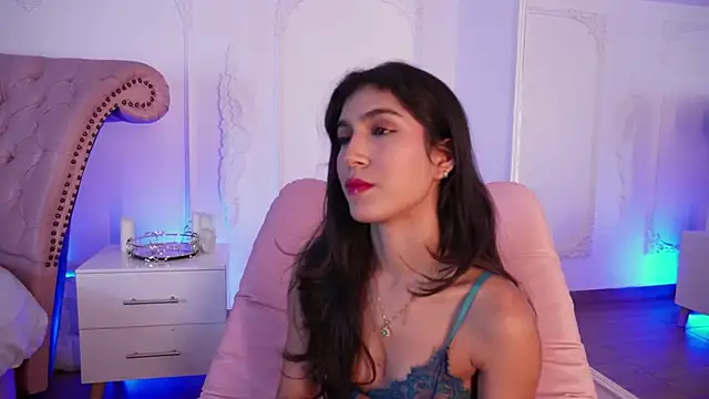 LucianaBlanco  online show from July 5, 2026, 3:41 pm
