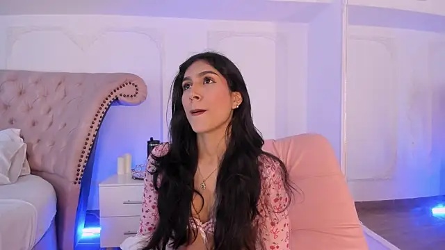 LucianaBlanco  online show from June 15, 2026, 8:41 pm