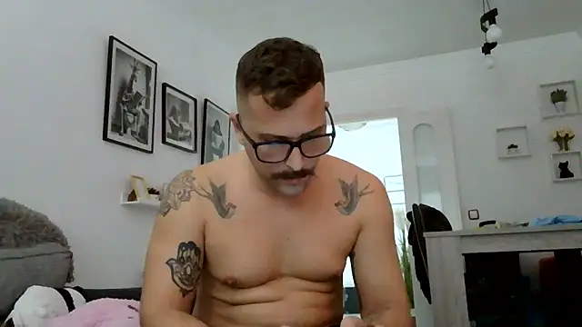 yanick931 online show from June 11, 2026, 2:58 pm
