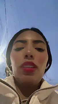 sylphiee  online show from April 26, 2026, 10:34 am