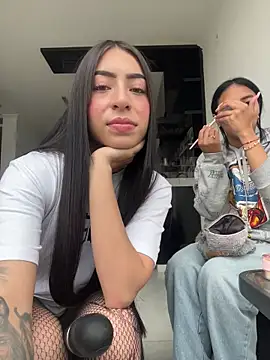 sylphiee  online show from March 30, 2026, 12:28 pm